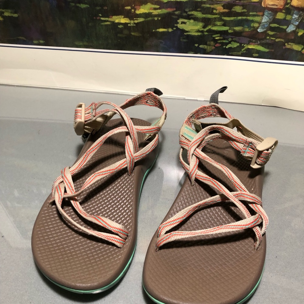 Chaco womens sandals sz 5